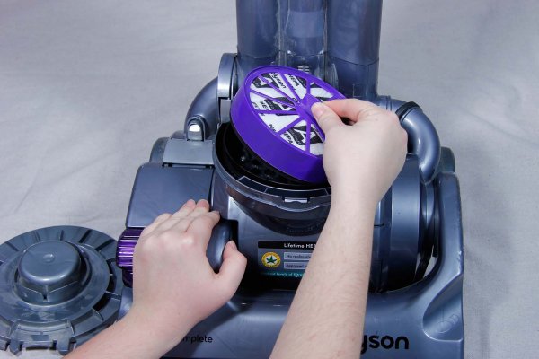 Changing the filter in a Dyson vacuum