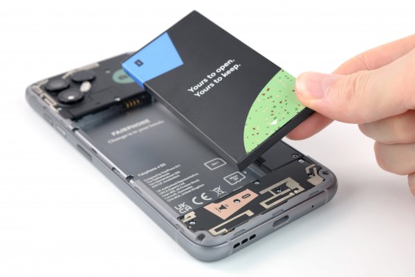 Fairphone 4 battery removal